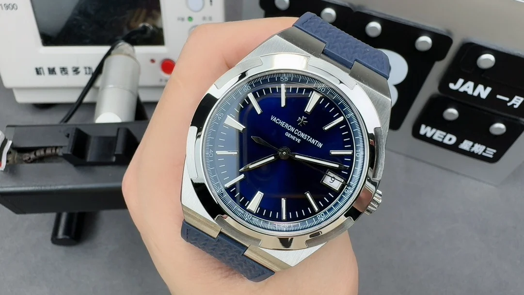 Vacheron Constantin Overseas Blue Dial — photographed off the sweep