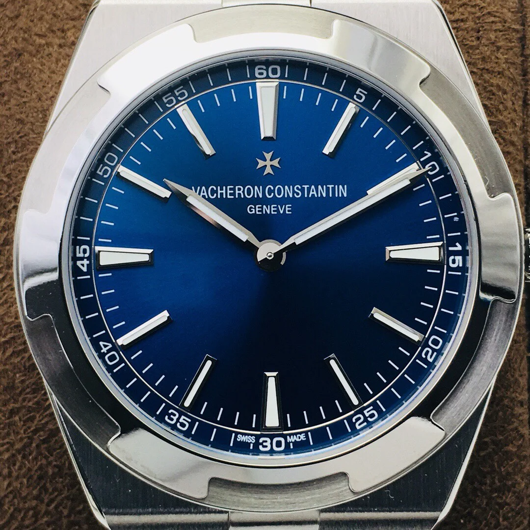 Vacheron Constantin Overseas Blue Dial 40mm — photographed off the sweep