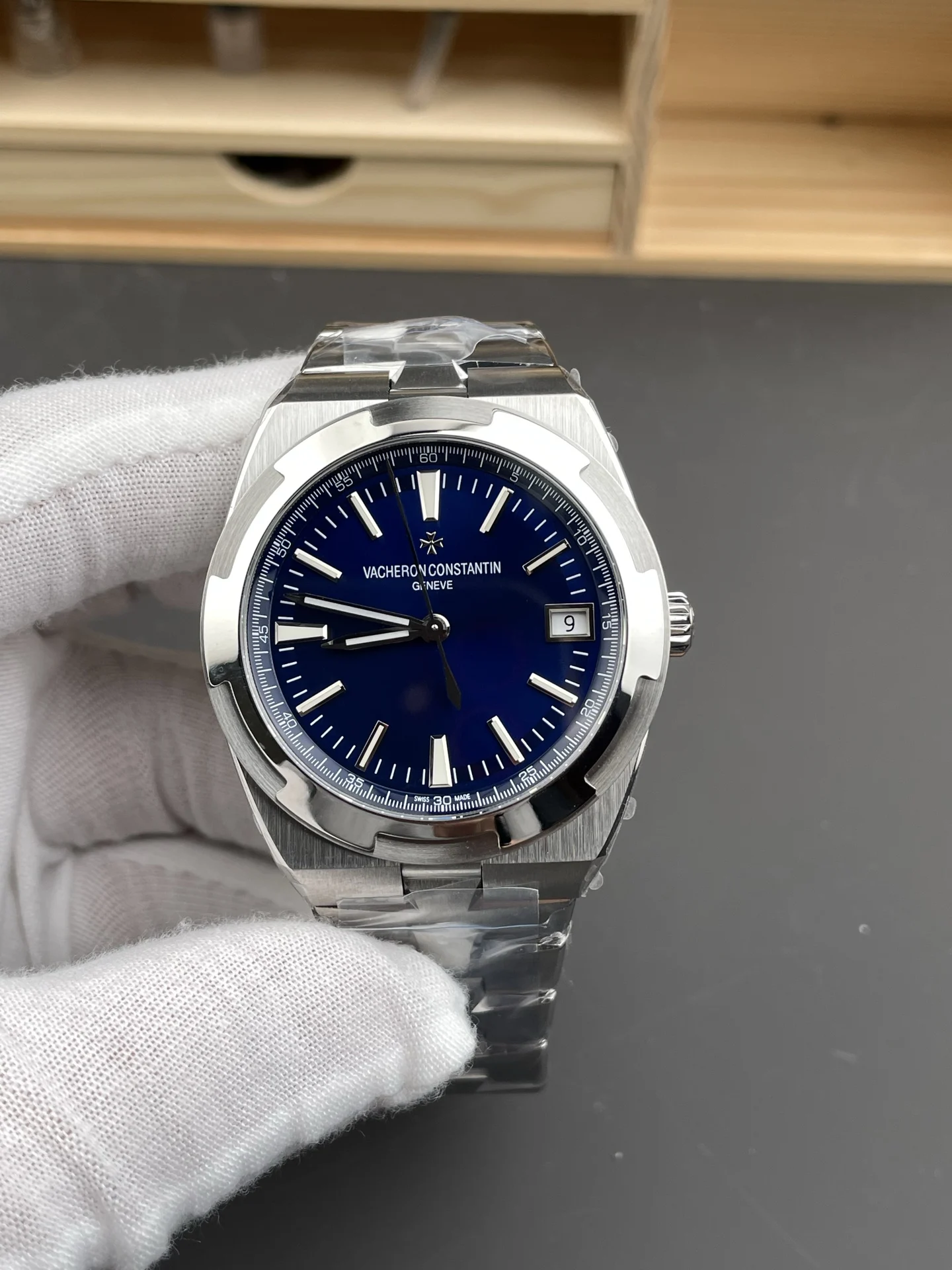 Vacheron Constantin Overseas Blue Dial 41mm — photographed off the sweep