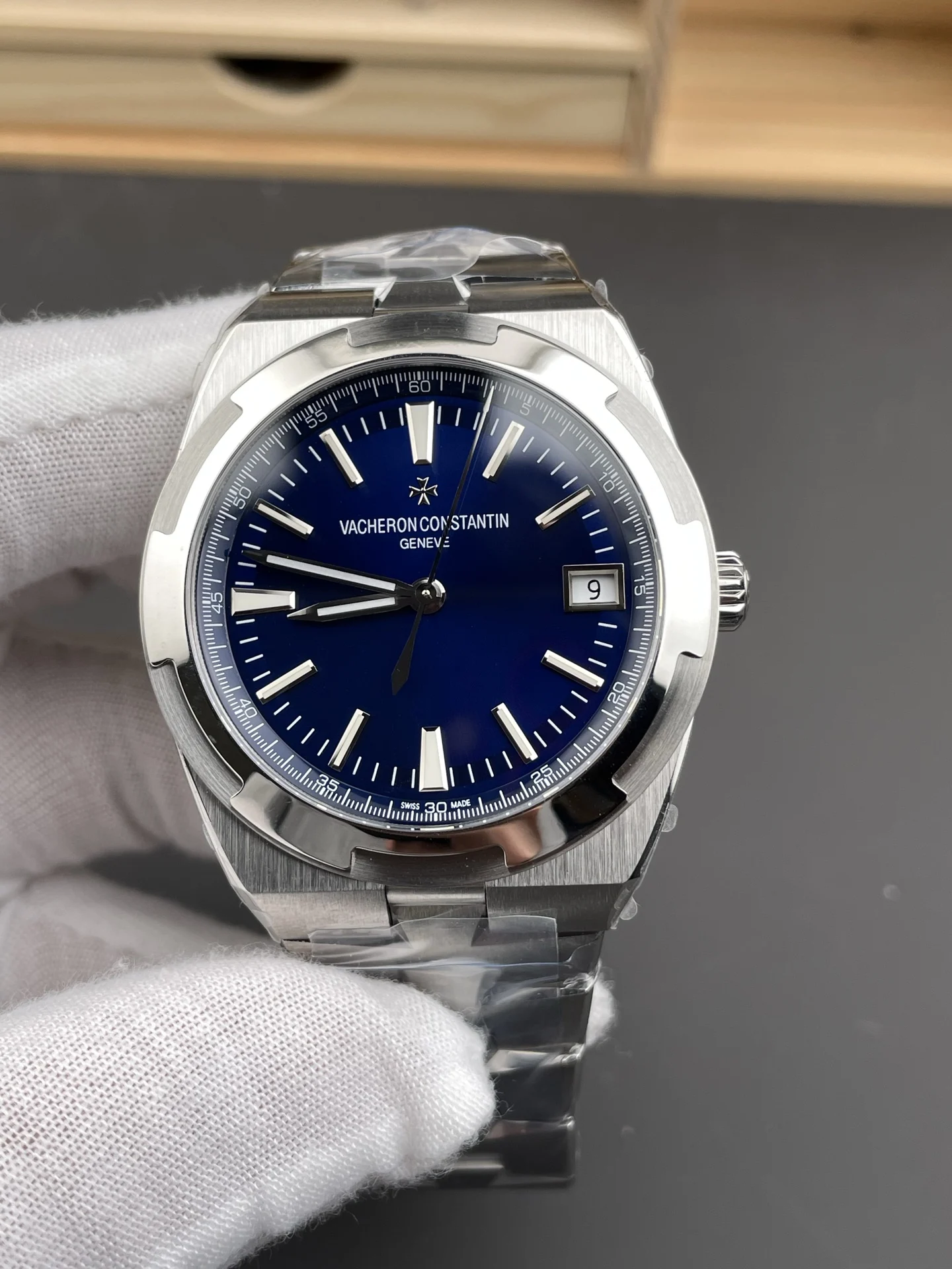 Vacheron Constantin Overseas Blue Dial 41mm — photographed off the sweep