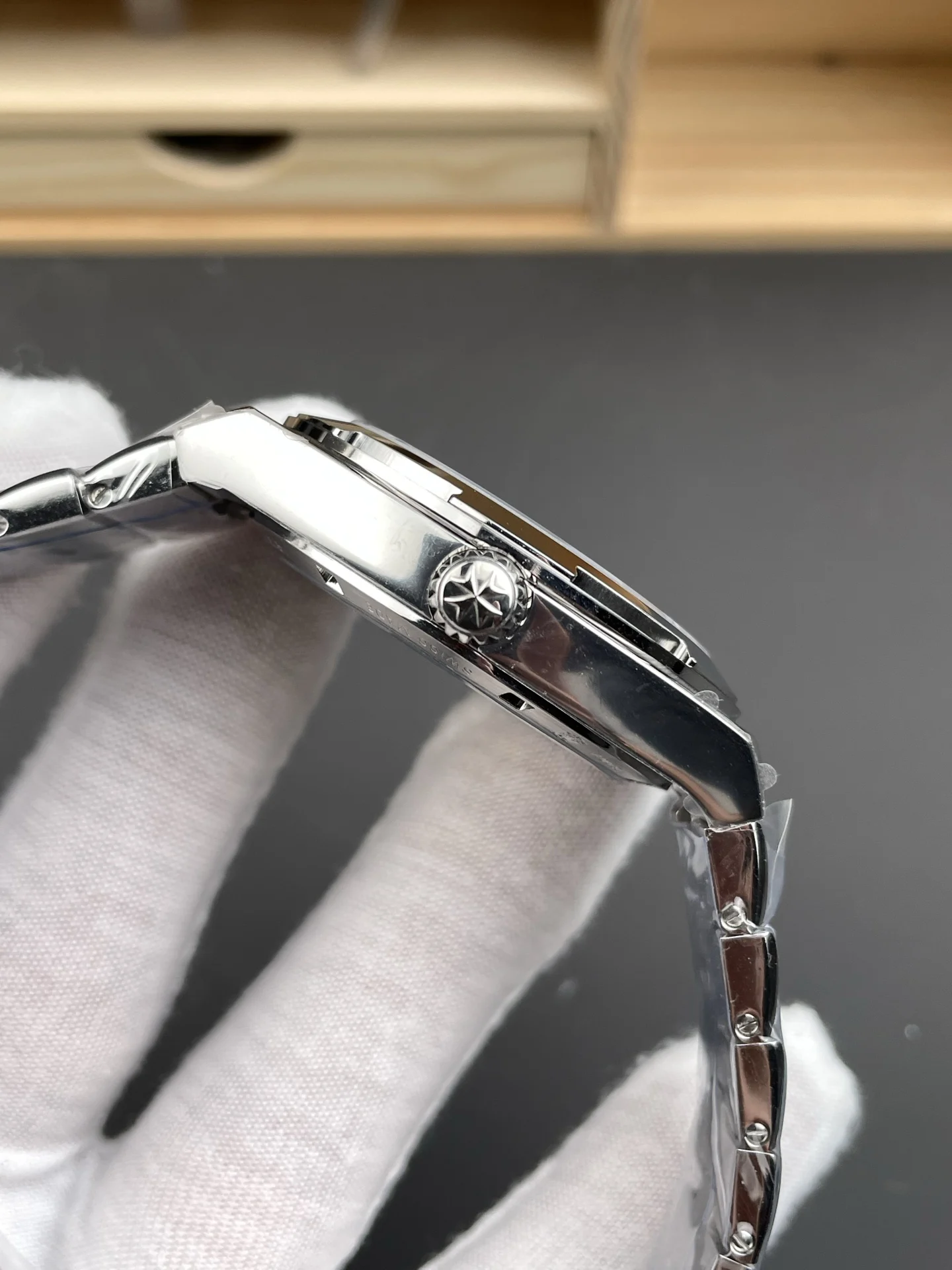 Vacheron Constantin Overseas Blue Dial 41mm — photographed off the sweep