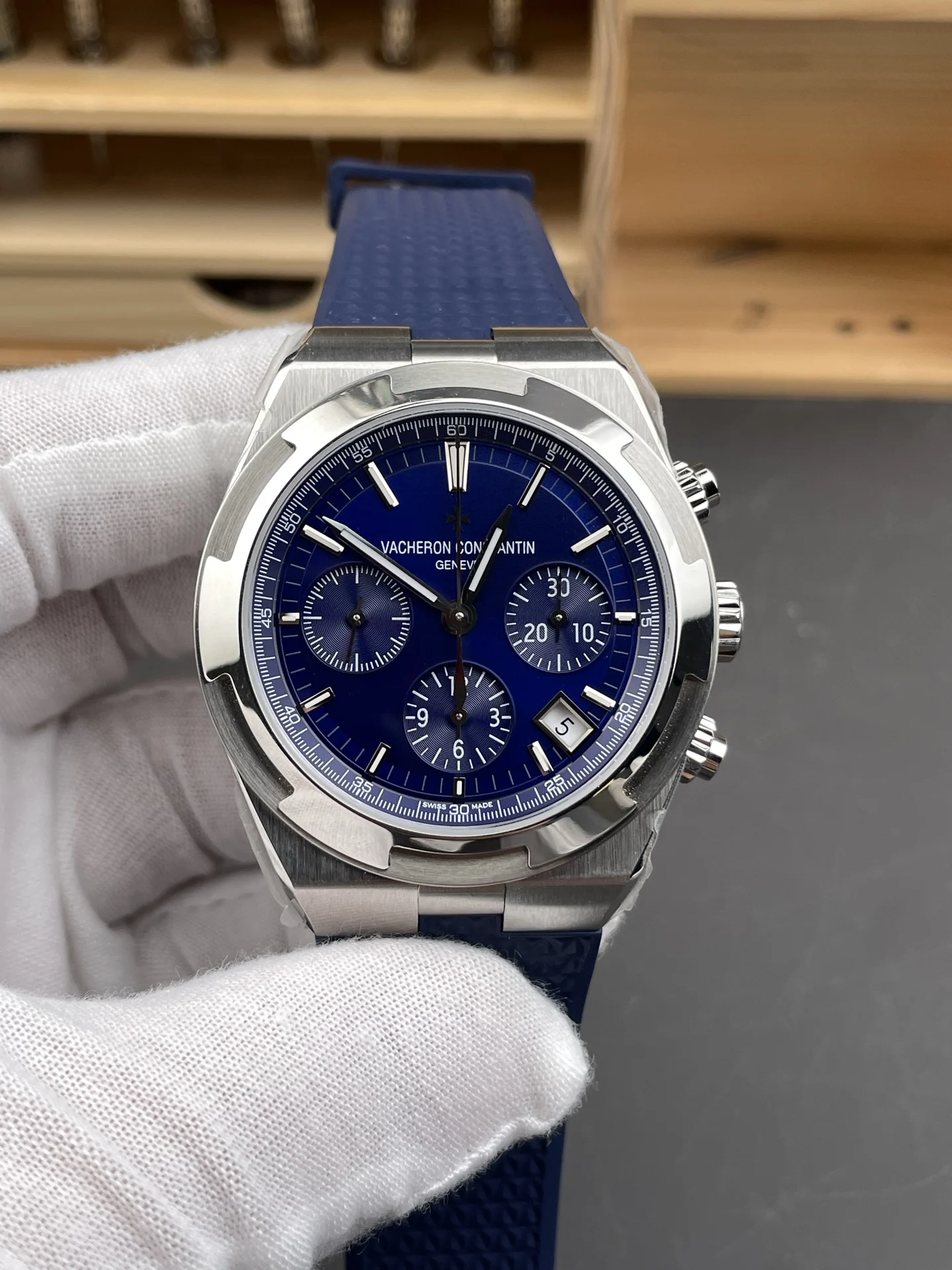 Vacheron Constantin Overseas Blue Dial 42mm — photographed off the sweep