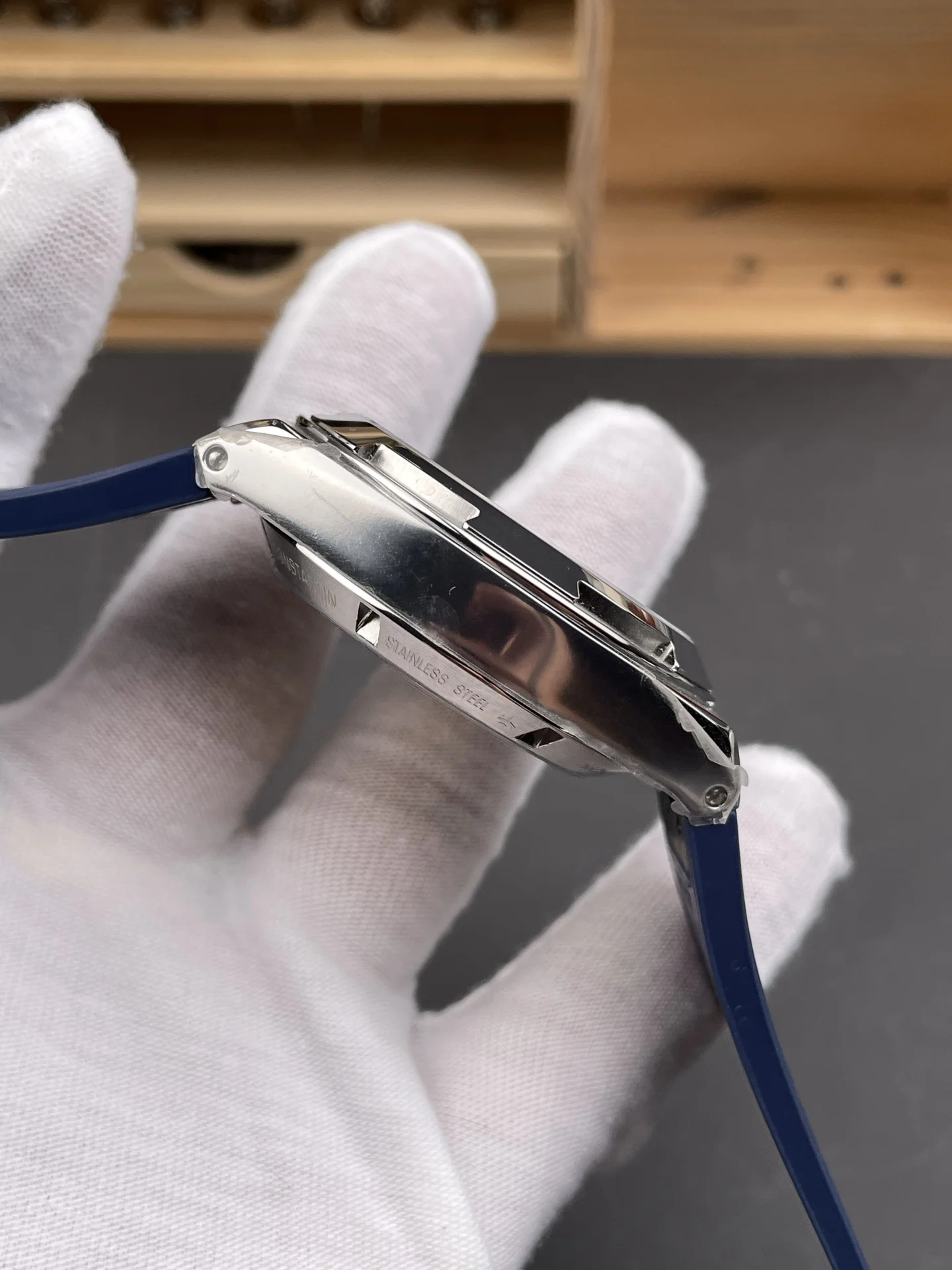 Vacheron Constantin Overseas Blue Dial 42mm — photographed off the sweep