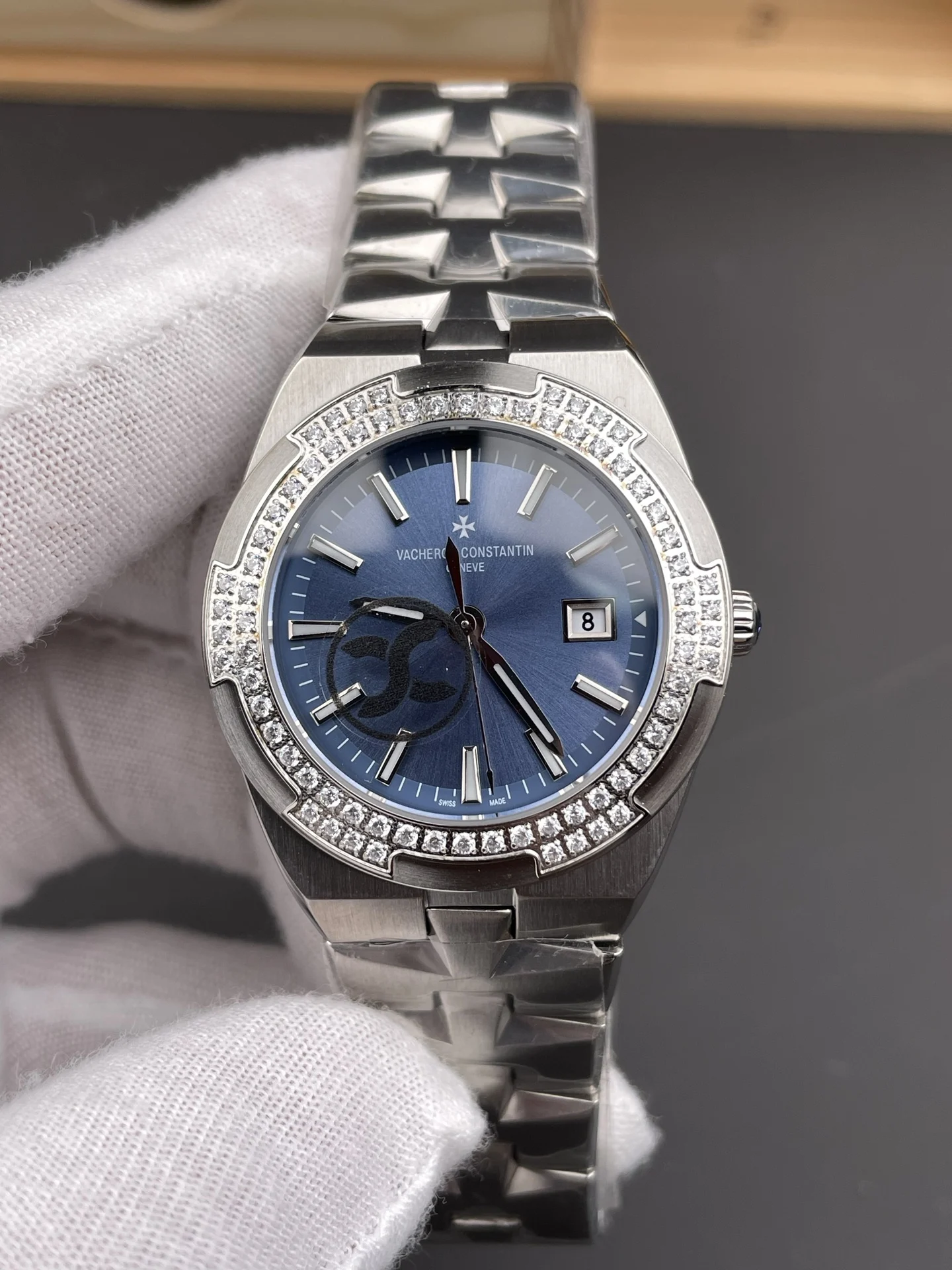 Vacheron Constantin Overseas Blue Dial Diamond-Set 33mm — photographed off the sweep