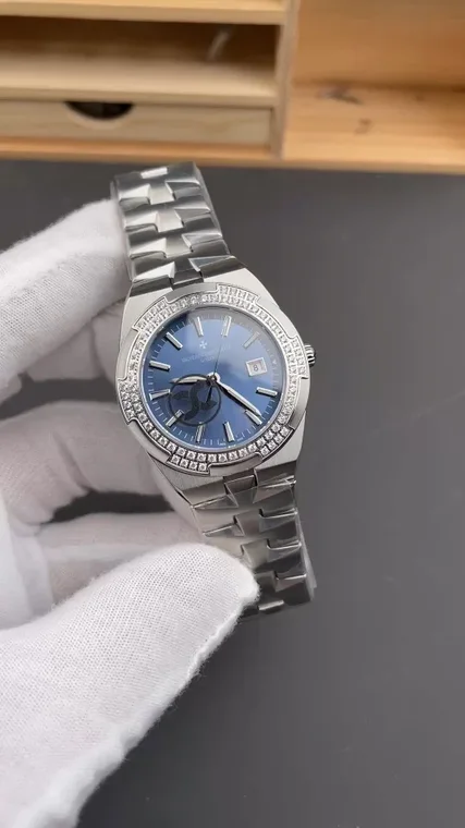 Vacheron Constantin Overseas Blue Dial Diamond-Set 33mm