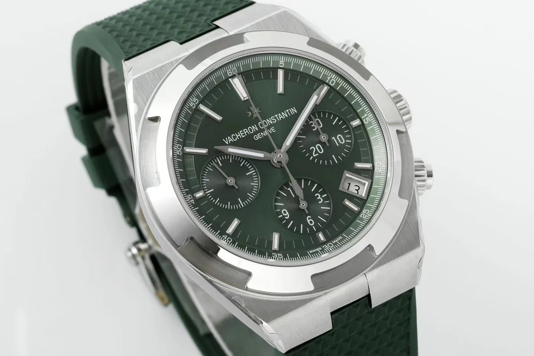 Vacheron Constantin Overseas Green Dial — photographed off the sweep