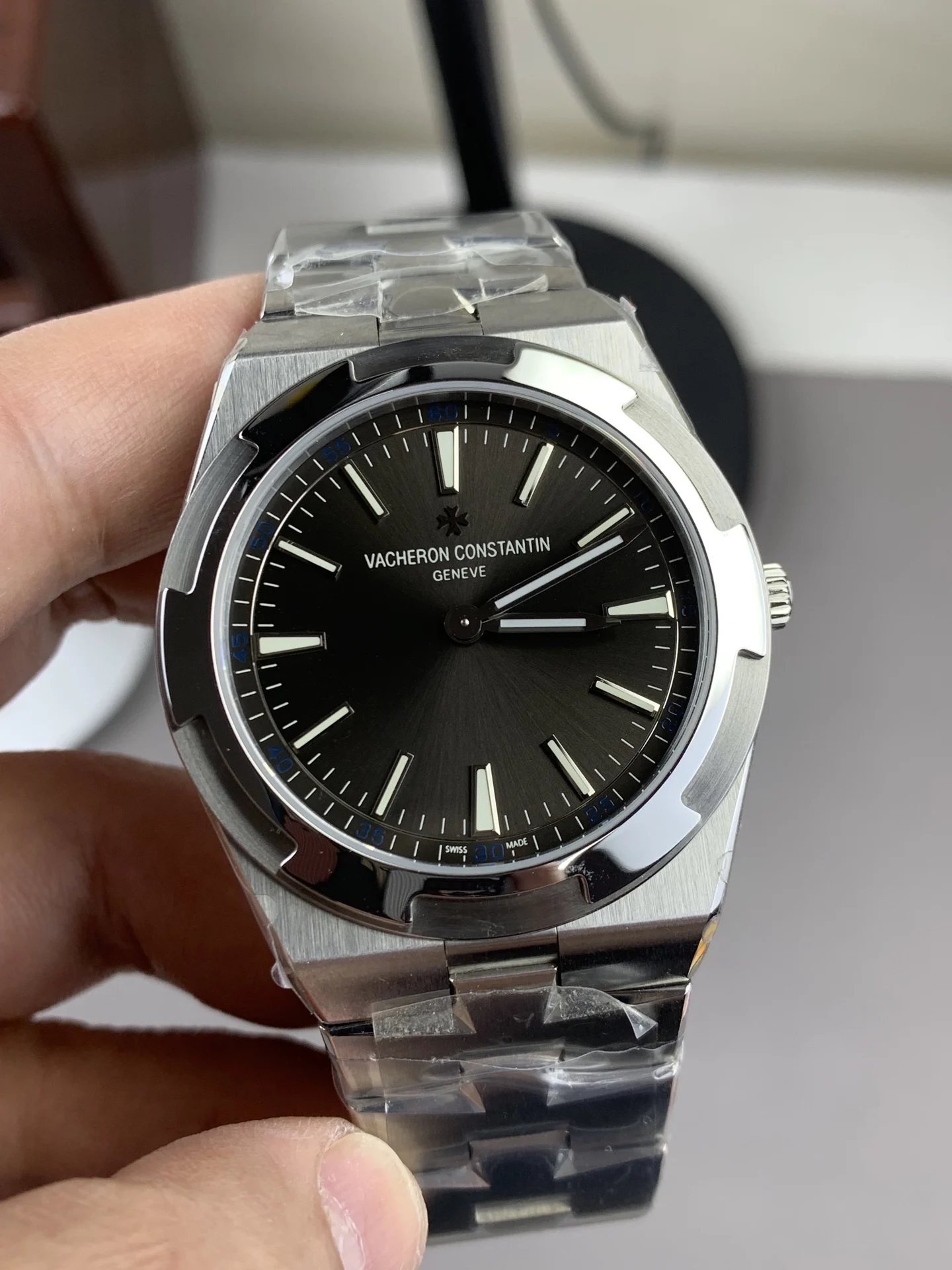 Vacheron Constantin Overseas Grey Dial — photographed off the sweep
