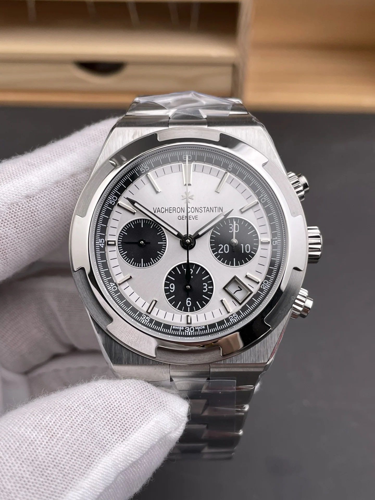 Vacheron Constantin Overseas Panda — photographed off the sweep