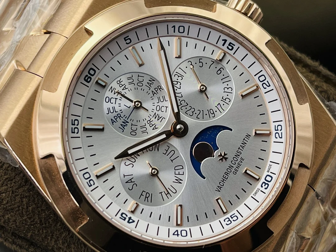 Vacheron Constantin Overseas Perpetual Calendar Steel 41.5mm — photographed off the sweep