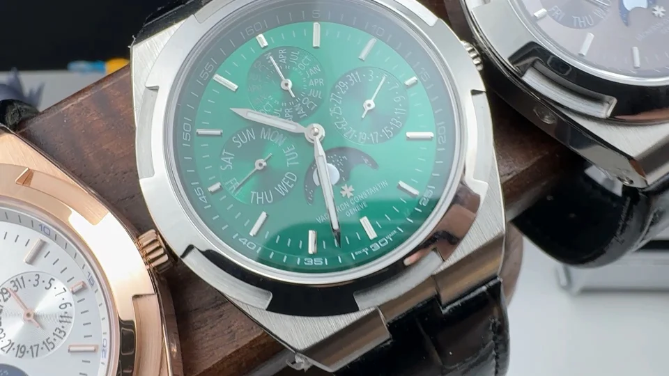 Vacheron Constantin Overseas Perpetual Calendar Steel 41.5mm — photographed off the sweep