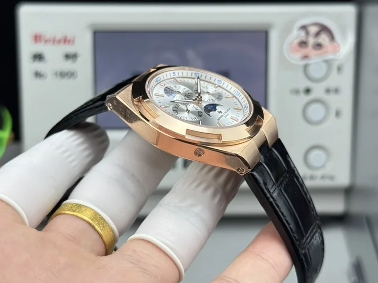 Vacheron Constantin Overseas Perpetual Calendar Steel 41.5mm
