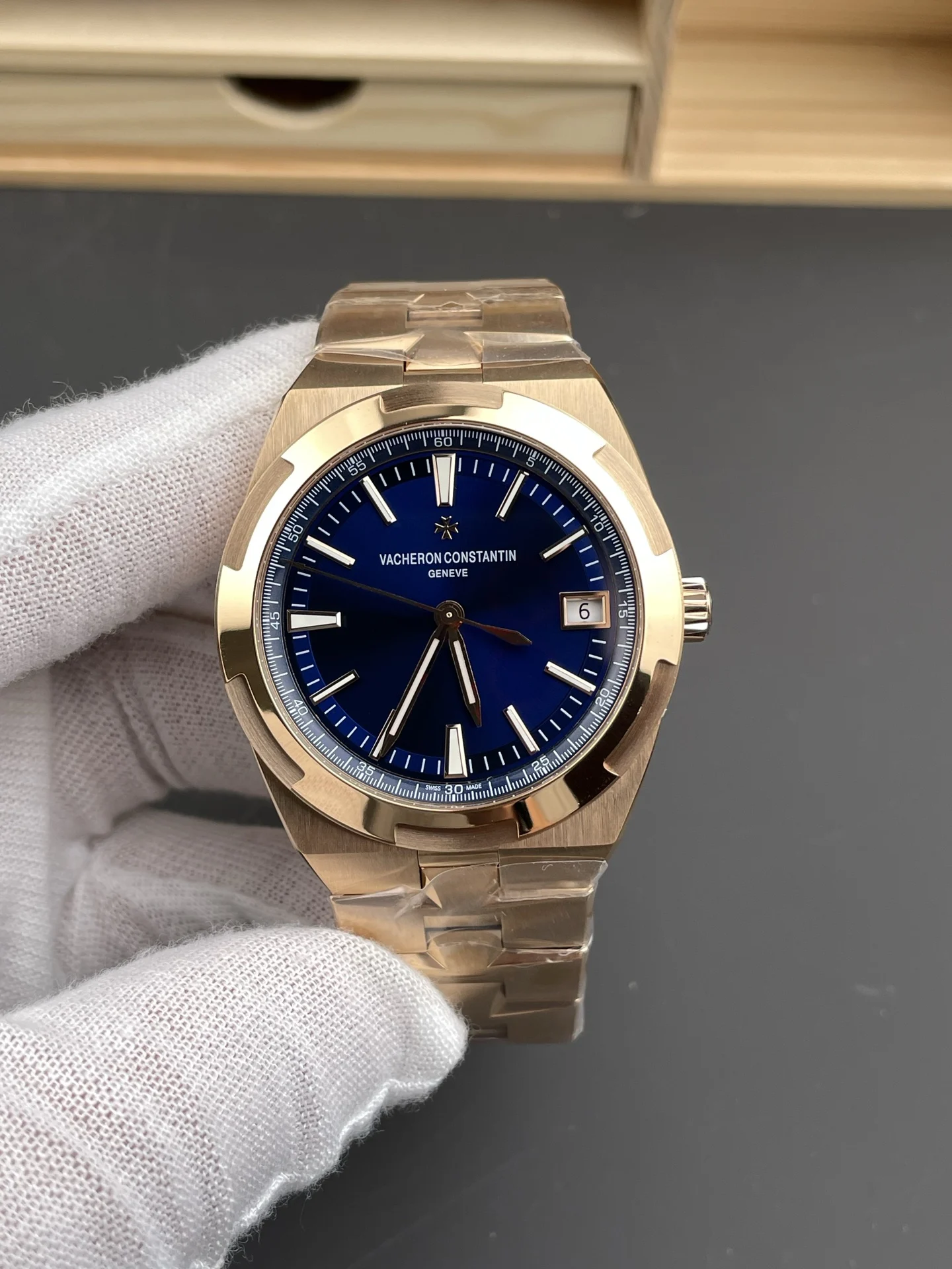 Vacheron Constantin Overseas Rose Gold Blue Dial 41mm — photographed off the sweep