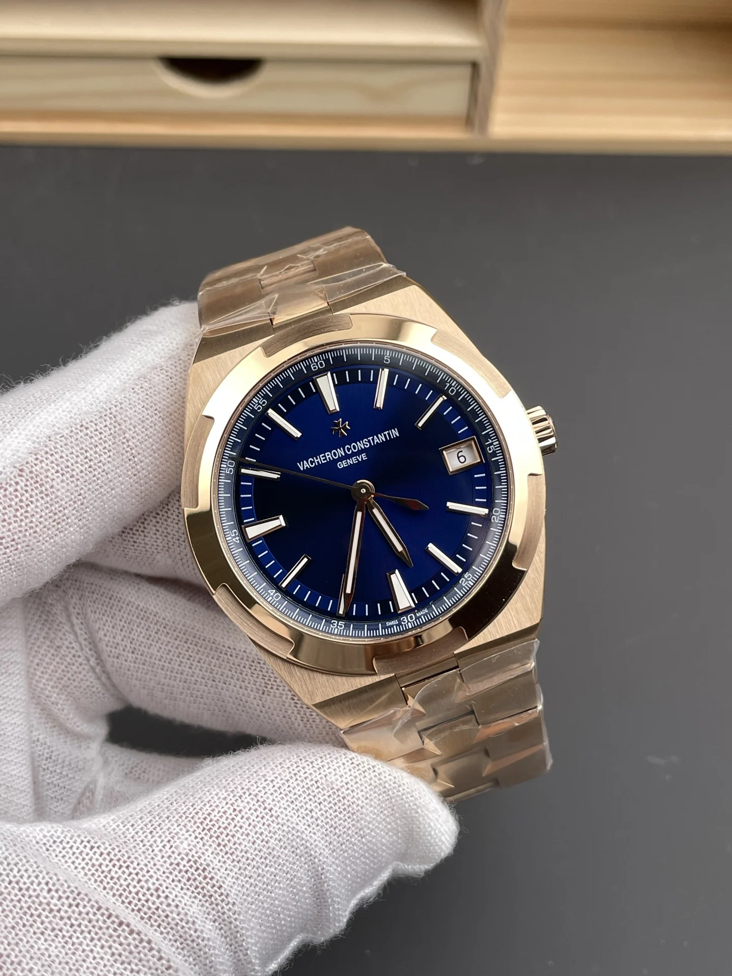 Vacheron Constantin Overseas Rose Gold Blue Dial 41mm — photographed off the sweep