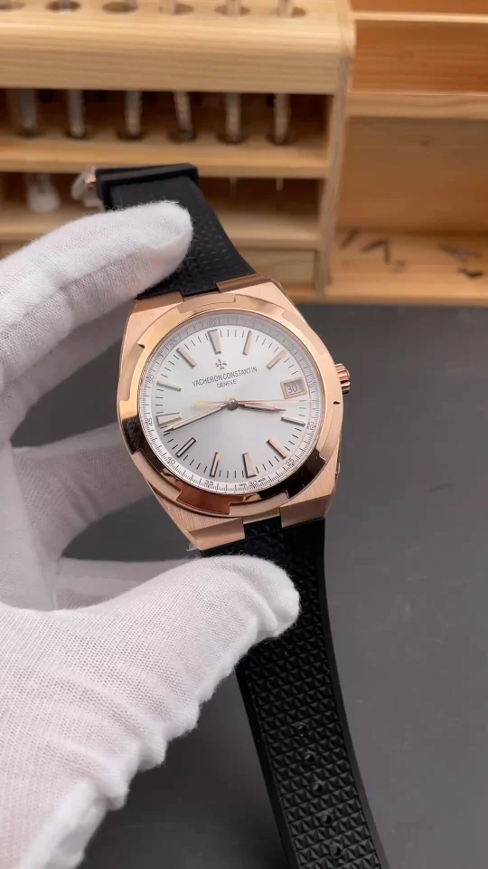 Vacheron Constantin Overseas Rose Gold Silver Dial