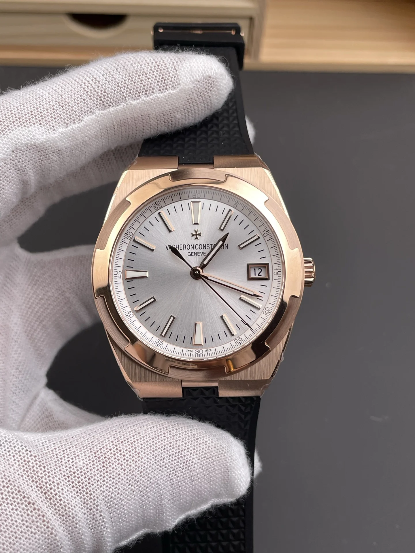 Vacheron Constantin Overseas Rose Gold White Dial — photographed off the sweep