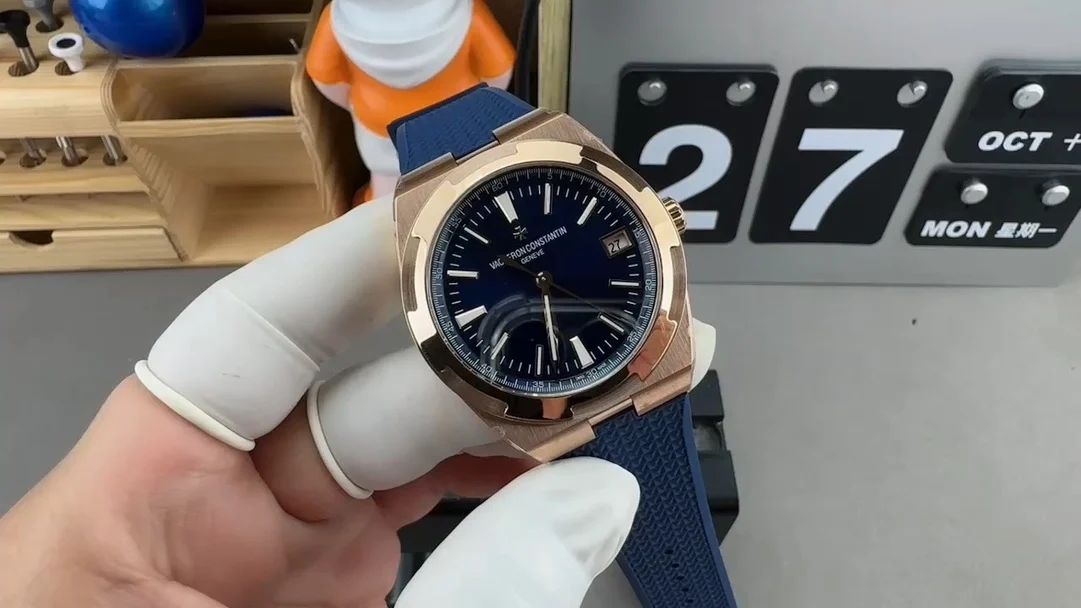 Vacheron Constantin Overseas Rose Gold
