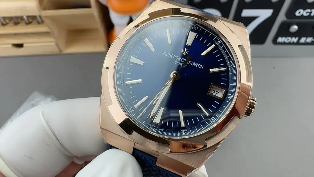 Vacheron Constantin Overseas Rose Gold — photographed off the sweep