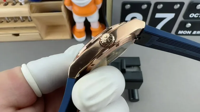 Vacheron Constantin Overseas Rose Gold
