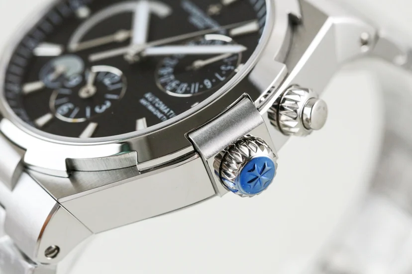 Vacheron Constantin Overseas Steel 42mm — photographed off the sweep