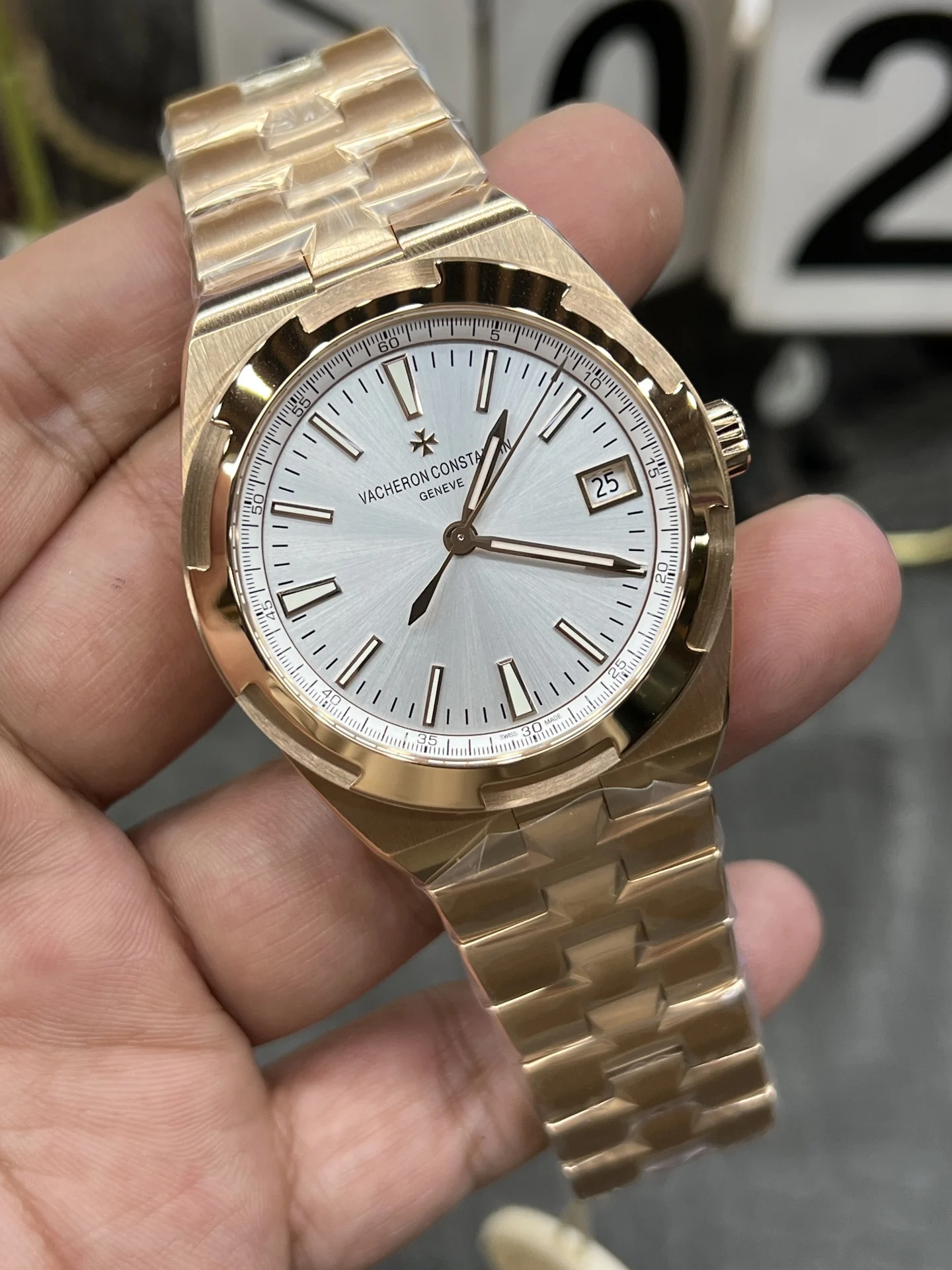 Vacheron Constantin Overseas Steel White Dial — photographed off the sweep