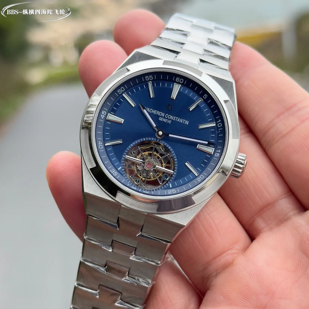 Vacheron Constantin Overseas Tourbillon Steel — photographed off the sweep