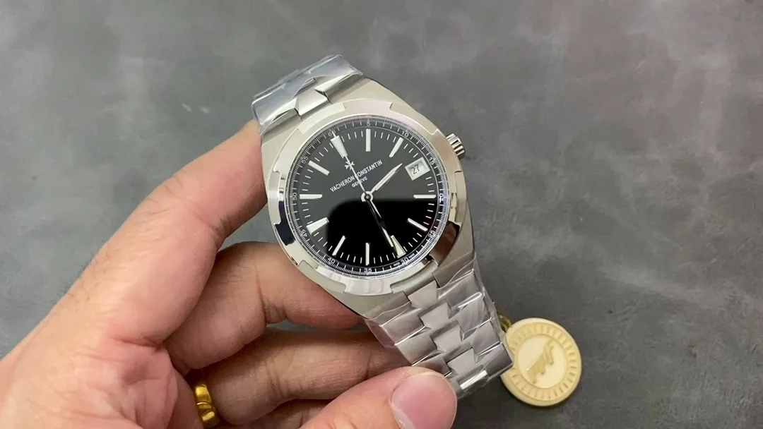 Vacheron Constantin Overseas Yellow Gold