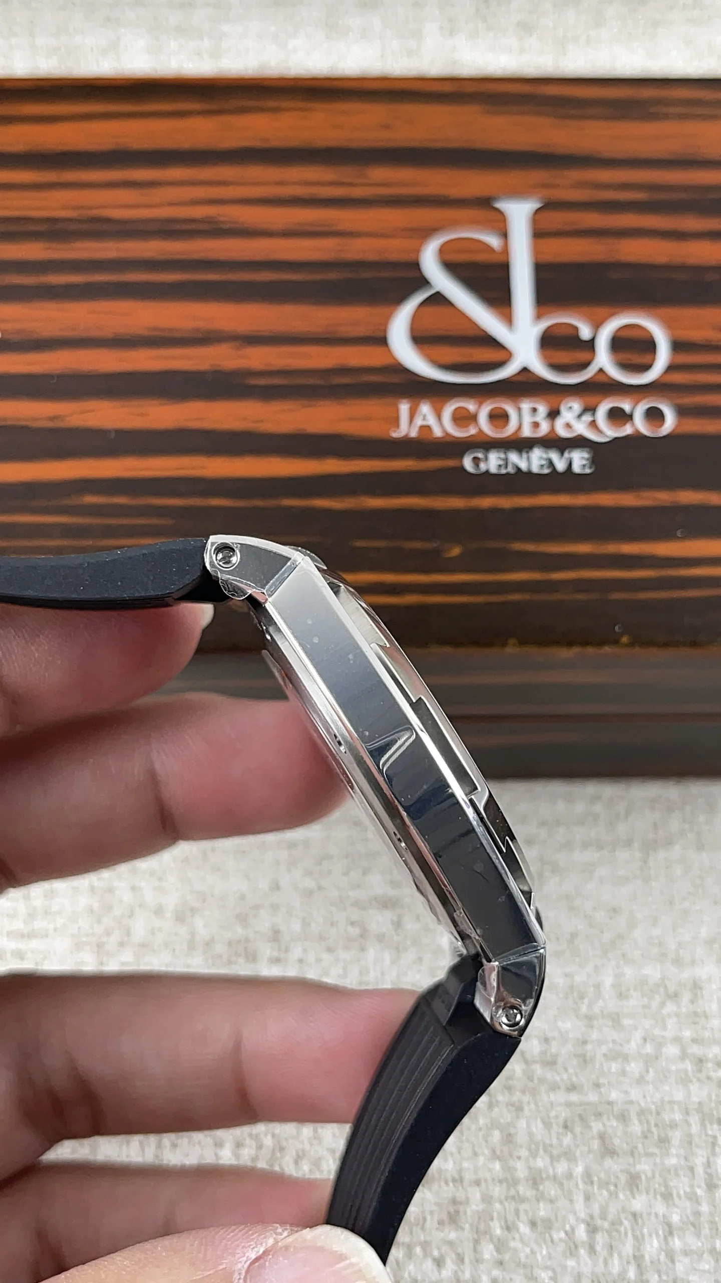 Vacheron Constantin Overseas — photographed off the sweep