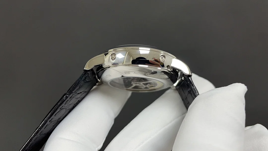 Vacheron Constantin Perpetual Calendar — photographed off the sweep