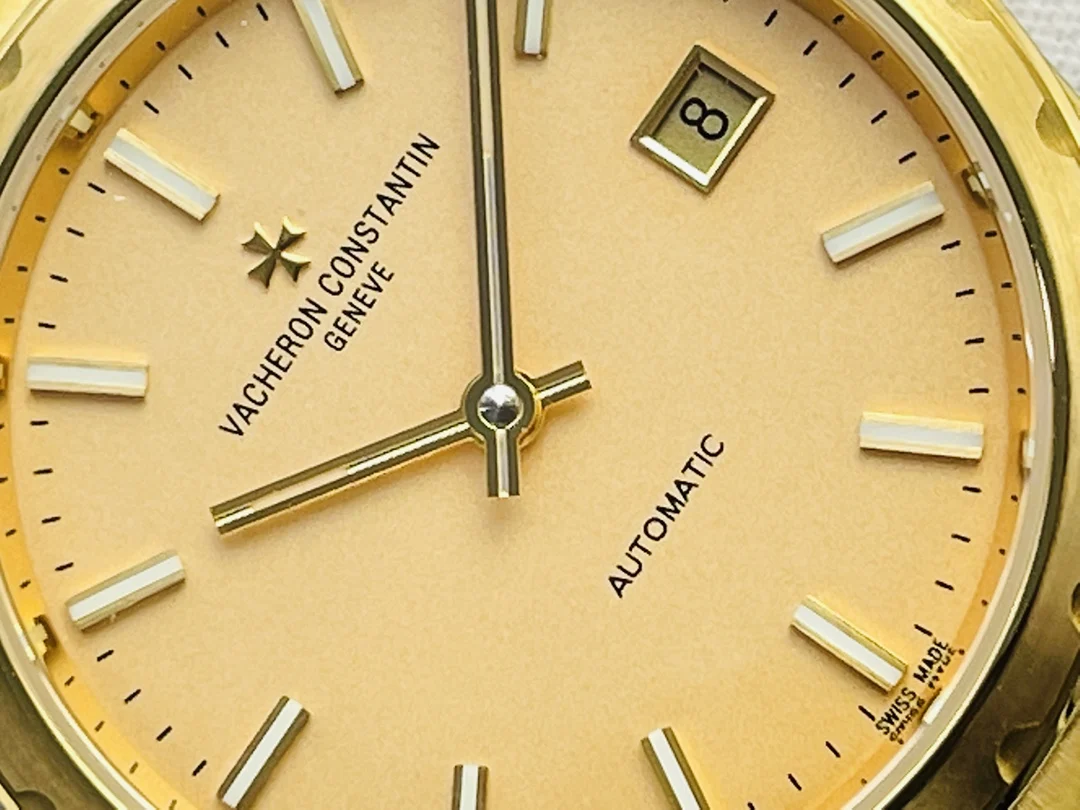 Vacheron Constantin Rose Gold Silver Dial — photographed off the sweep