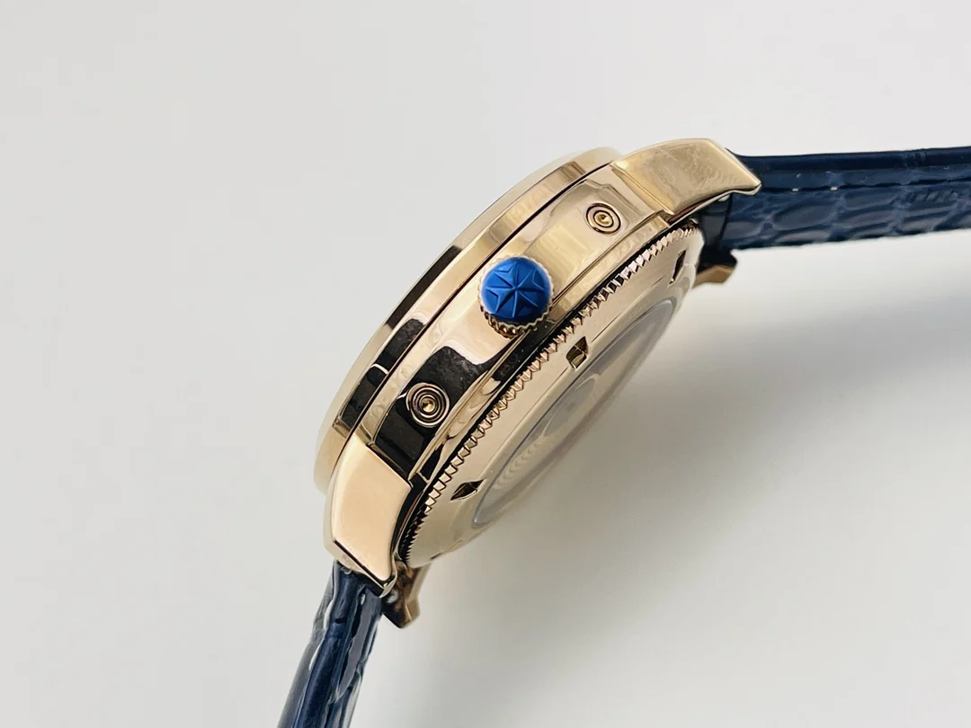 Vacheron Constantin Traditionnelle Steel — photographed off the sweep