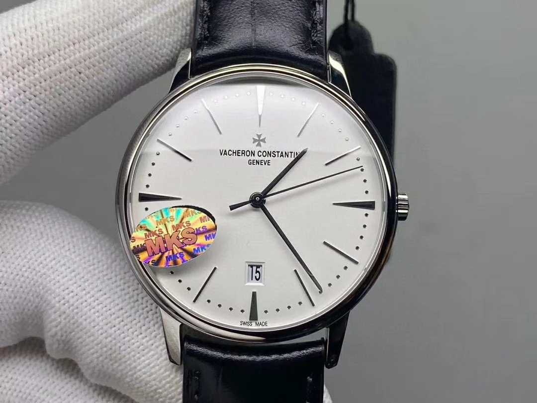 Vacheron Constantin Yellow Gold — photographed off the sweep