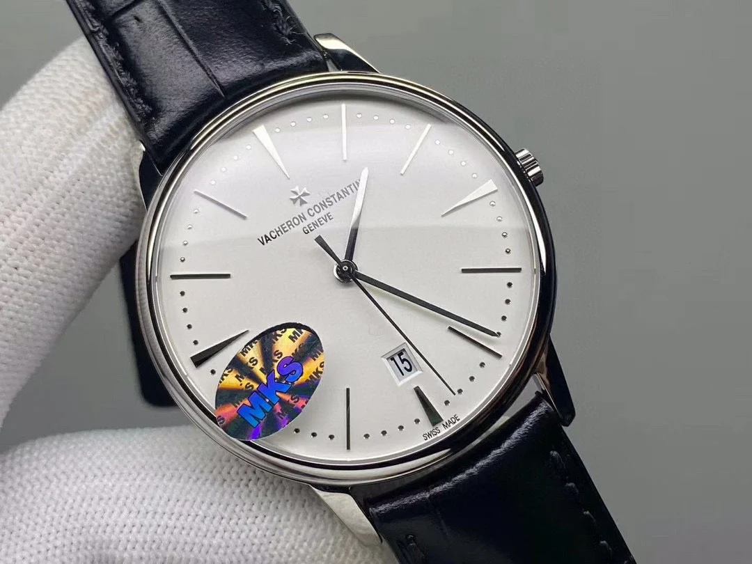 Vacheron Constantin Yellow Gold — photographed off the sweep