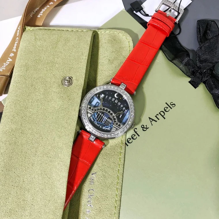Van Cleef & Arpels 38mm