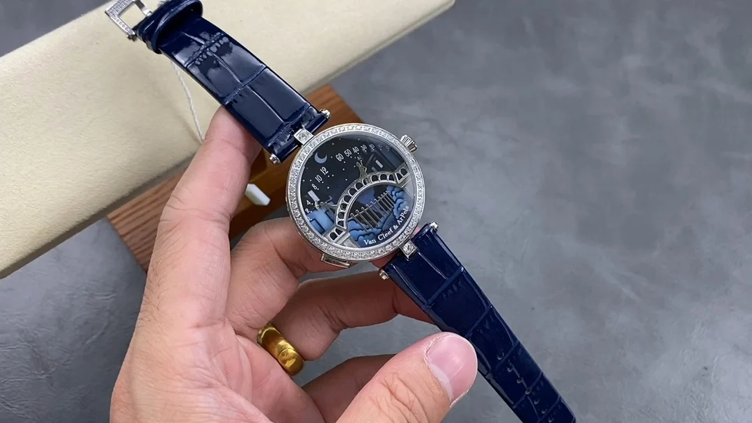 Van Cleef & Arpels Steel 38mm