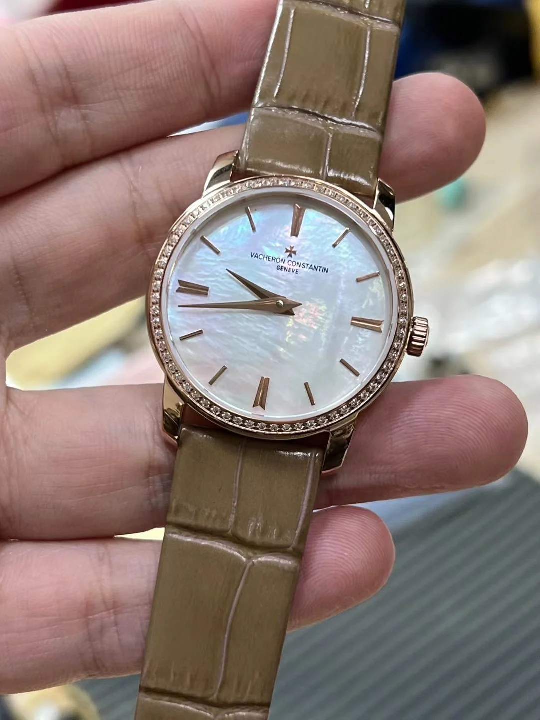 Vc Vacheron Constantin Heritage Ladies' Watch — photographed off the sweep