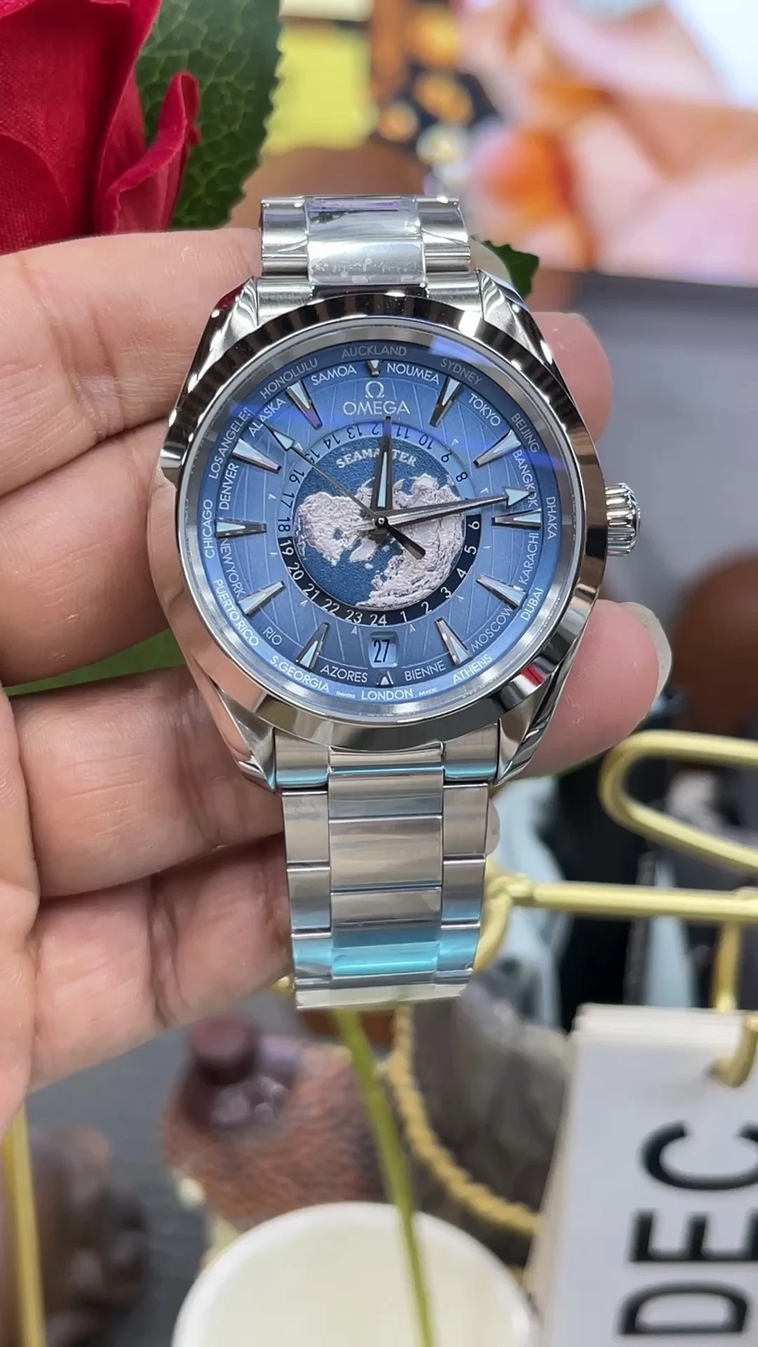 VS Gradient Blue World Time / 8903 Solid Sole / 43mm GMT