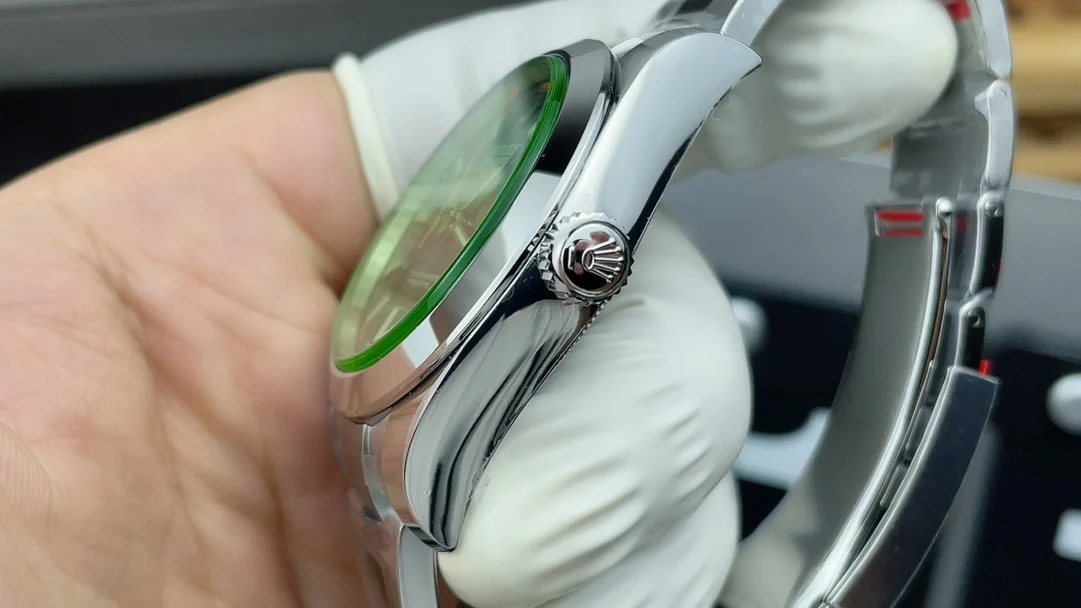 VS Green Glass Lightning Needle Blue Face — photographed off the sweep