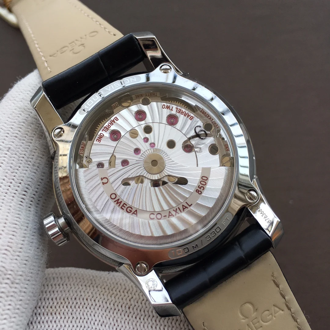 VS Premium: Butterfly "Owl Eye" Steel Bracelet in Alligator β photographed off the sweep