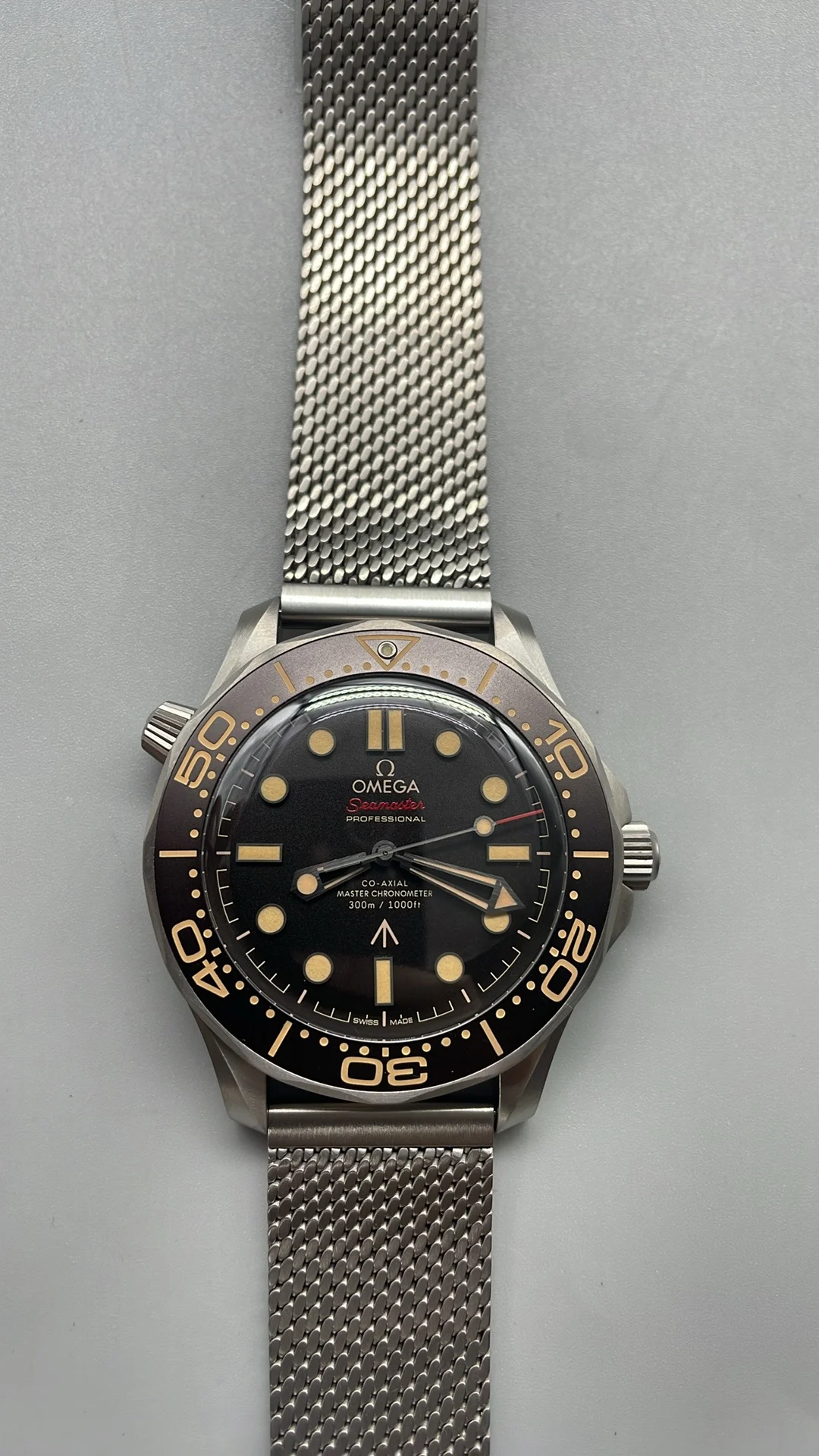 VSF, Titanium, 007 Flawless — photographed off the sweep