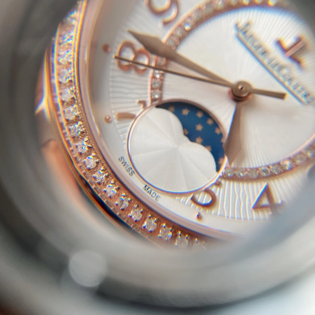 Whether a product is good or not depends on the details — photographed off the sweep