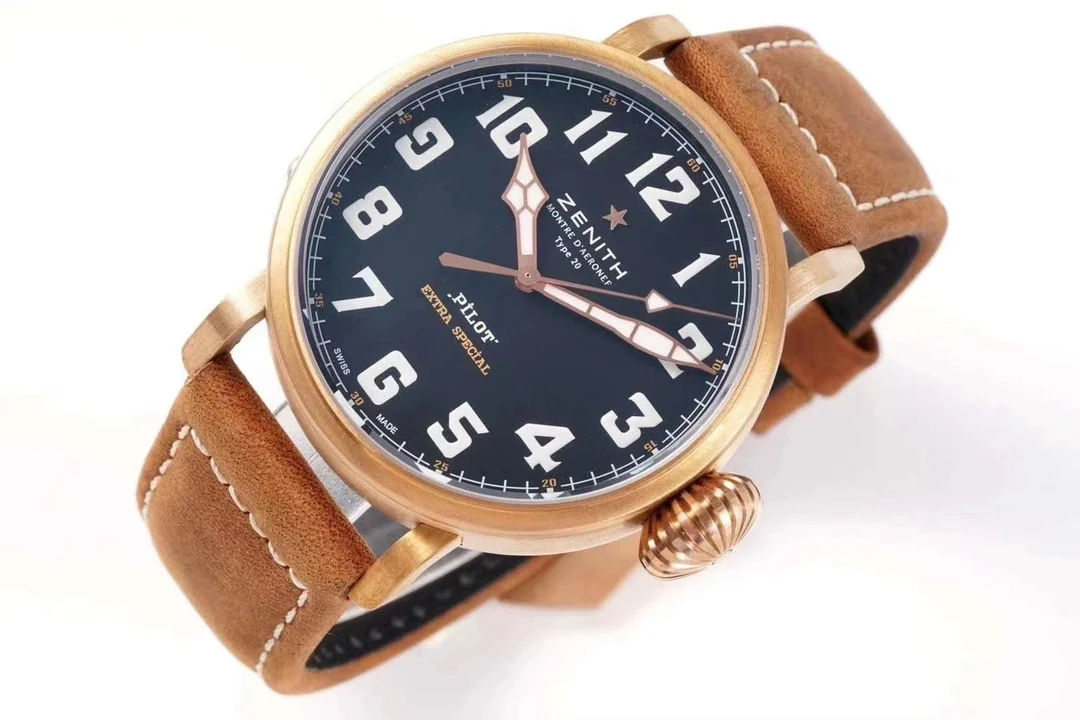 Zenith Pilot's Watch Collection 2019 New Release: The Hollywood — detail