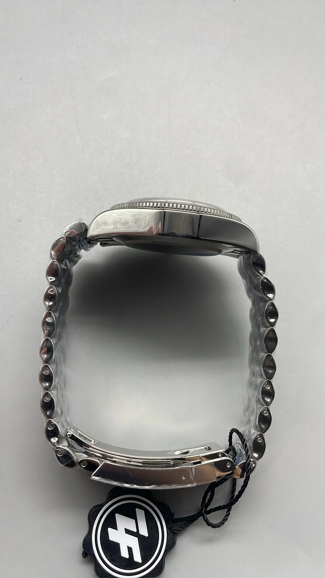 ZF, 39mm, gold bezel, GMT — photographed off the sweep