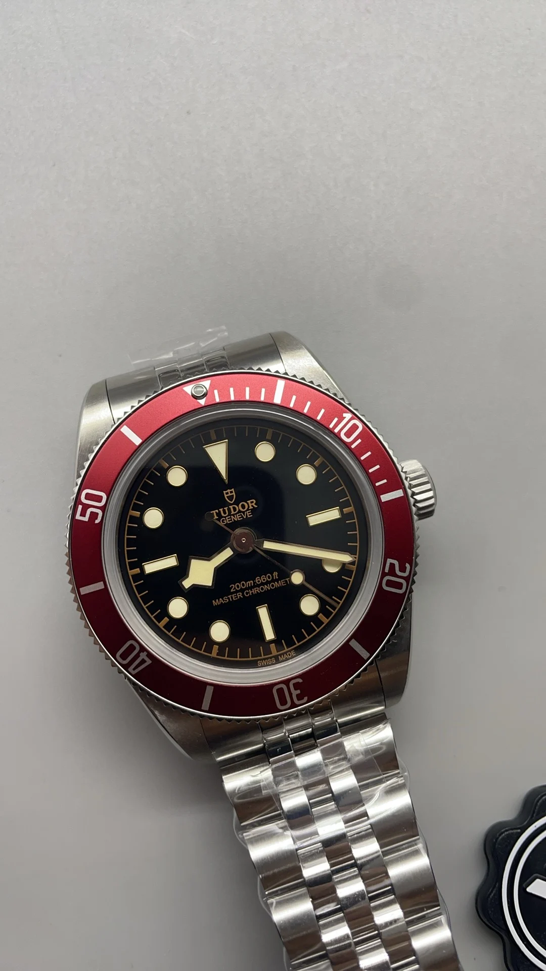 Zf, 41mm, Little Red Flower — photographed off the sweep