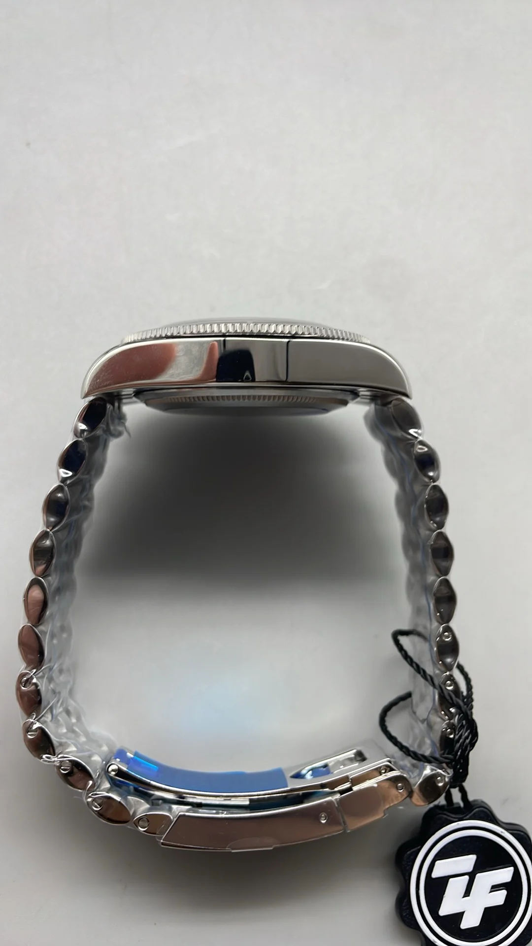 Zf, 41mm, small black pattern — photographed off the sweep