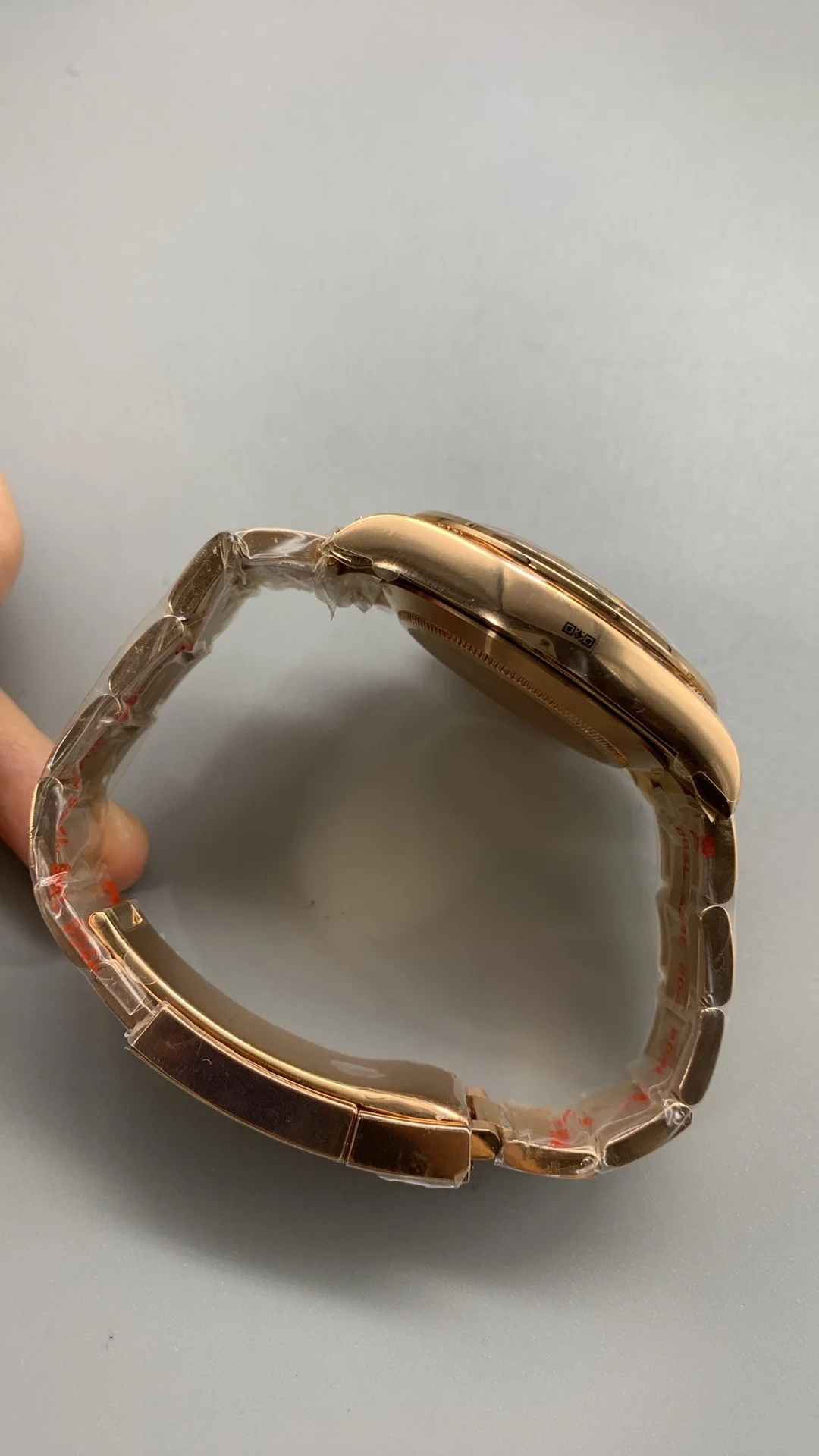 ZF, Rainbow , Rose Gold, 4130 — photographed off the sweep