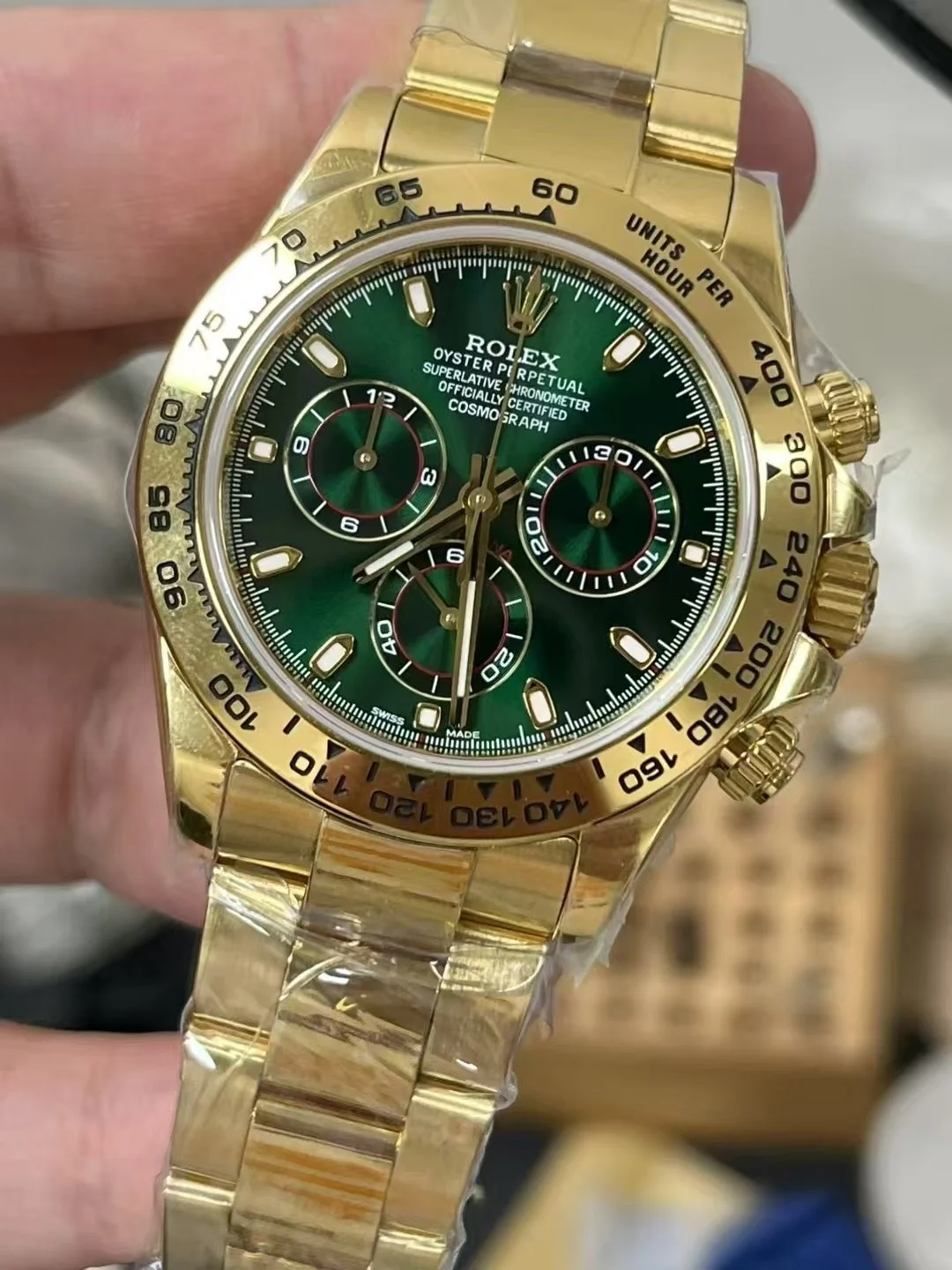 ZF's new 4130 counterweight green gold Dior — photographed off the sweep